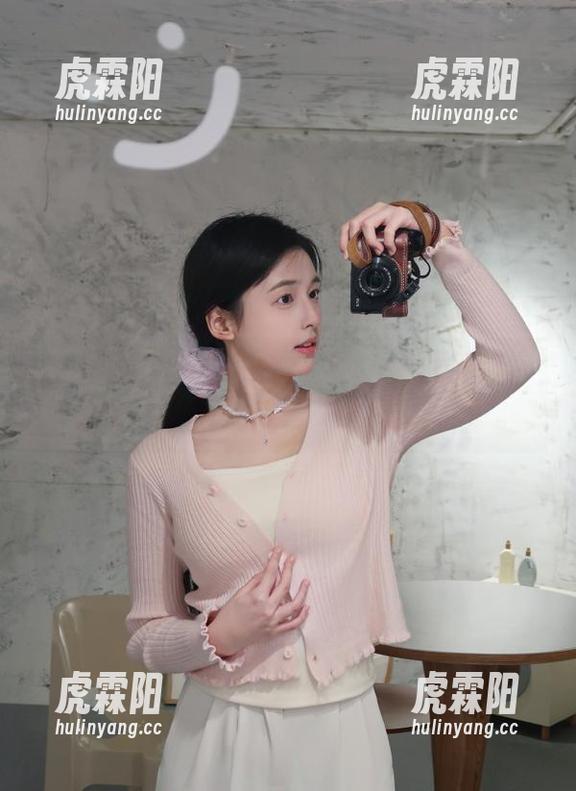 每当我下载17吃瓜，坐等有人和我一起吃瓜，心里还是忐忑的说...