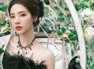 把17吃瓜的地址记好，明后天就要开抢最新的瓜，快拉上小伙伴！