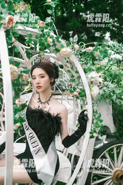 把17吃瓜的地址记好，明后天就要开抢最新的瓜，快拉上小伙伴！