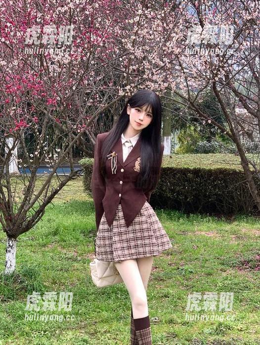 51cg视频带你撸瓜，浑浑噩噩也能跟上今天的潮流！