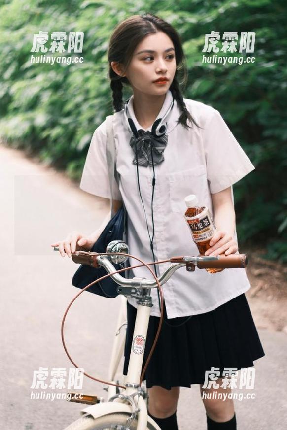 在线“51吃瓜”，这下载速度比我吃瓜的样子还快，真怀疑你有多少个隐私被偷了！