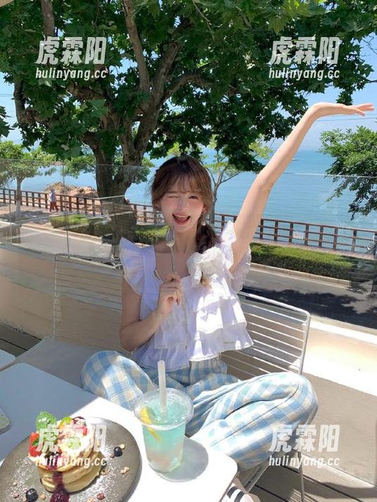 轻松收藏“51热门”的吃瓜秘籍，让你成为聚会的焦点人物！