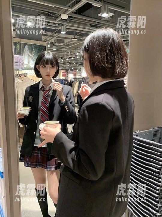 观看那些在718.sx上爆出的瓜，我的心情也是五彩斑斓的！