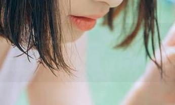 “hl02.co线路”的瓜有点香，隐隐约约的暧昧感就像夏夜的微风。
