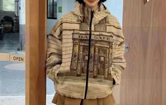 逐渐被“hl02.co”网页的深坑吸引，赶紧下水看热闹。
