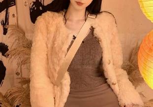 别走开，“免费吃瓜网”更新了，瓜子准备好了吗？