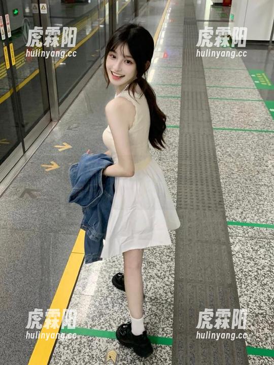 瓜多得像春天的花，大胆下载娱乐718，来一口汁！