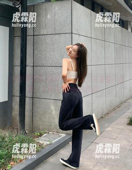 黑料网页版入口在哪里？急需一个传送门跳进去吃瓜！